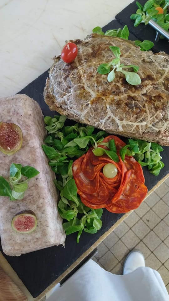 Terrine et ses accompagnements